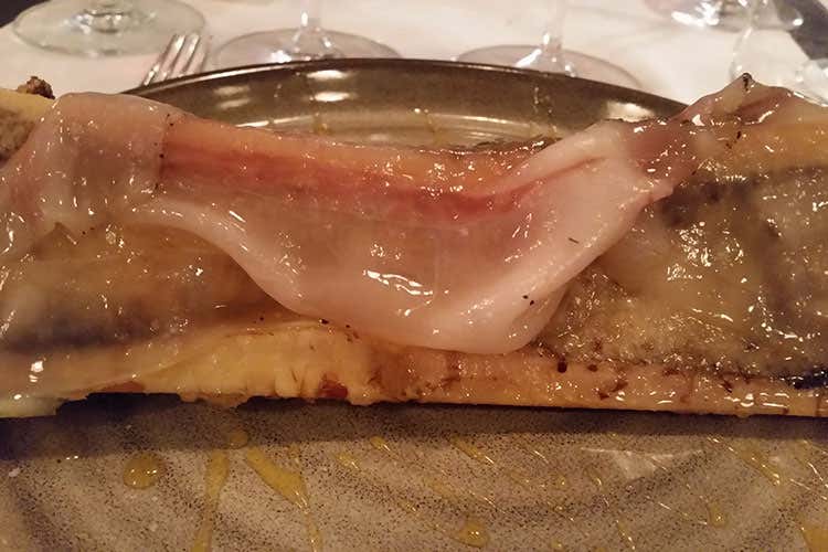 midollo di manzo con lardo di colonnata, rosmarino e miele (Toscana biologica a Milano La famiglia Capezzana si racconta)