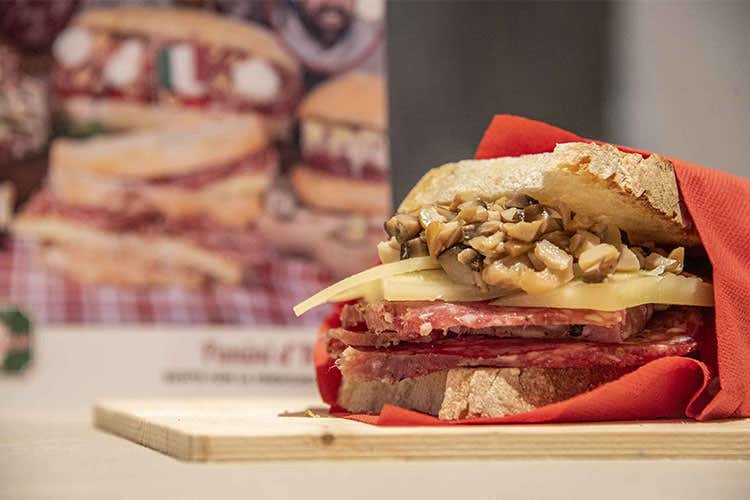 Finocchiona (Toscana, non solo vino Anche il cibo sale in cattedra)