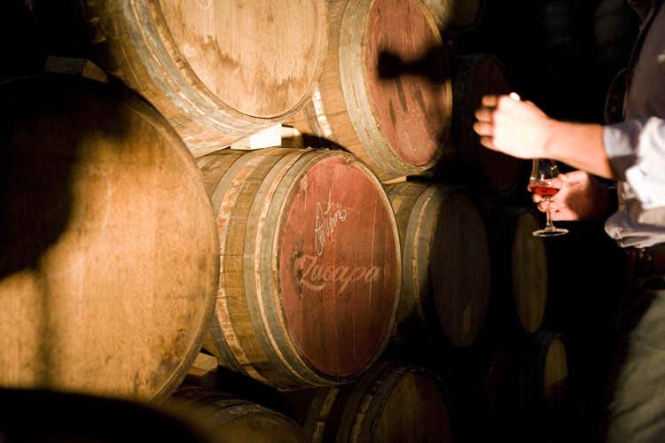 (Tour Zacapa, cuochi alle prese col rum Si parte da Bologna, poi altre 8 tappe) (Tour Zacapa, cuochi alle prese col rum Si parte da Bologna, poi altre 8 tappe)