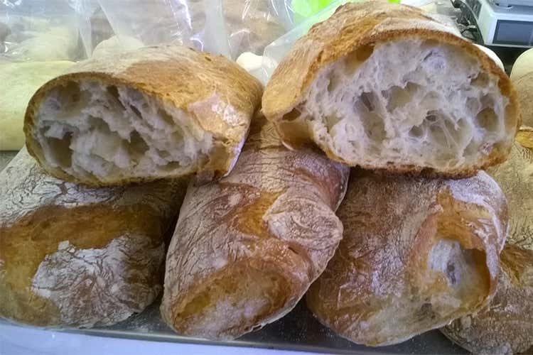 Tradizione ed evoluzione dell'arte bianca La filiera secondo Molino Farchioni Tradizione ed evoluzione dell'arte bianca La filiera secondo Molino Farchioni