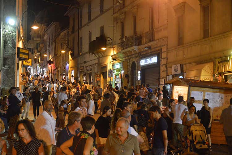 Tre giorni di assaggi, musica e spettacoli all'11ª edizione di DiVino Etrusco Tre giorni di assaggi, musica e spettacoli all'11ª edizione di DiVino Etrusco