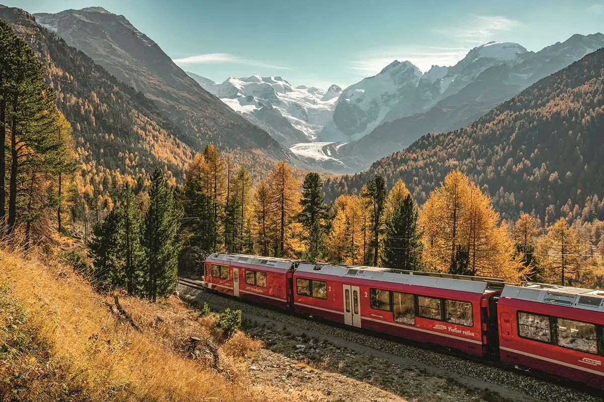 Trenino del Bernina. Foto: Switzerland Tourism Viaggiare eco? L&rsquo;accoppiata Curt di Clement e Trenino del Bernina