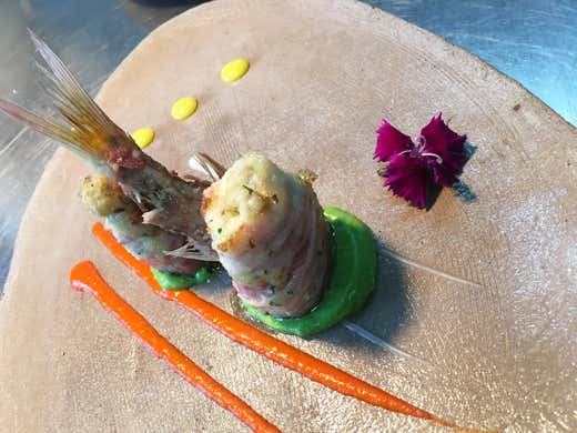 Triglie croccanti con lardo di suino nero e broccoletti