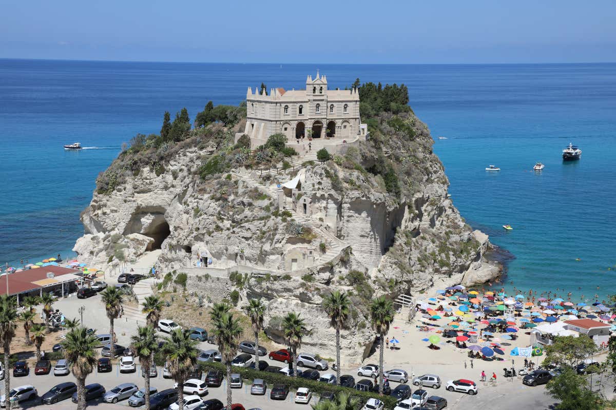 Mare e arte si incontrano Tropea, la piccola Atene di Calabria