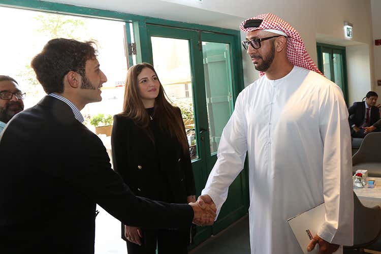 Cesare e Antonia Trucillo con Mohamed Hareb Al Otaiba - Trucillo raddoppia a Dubai Il caff&egrave; italiano incanta gli Emirati