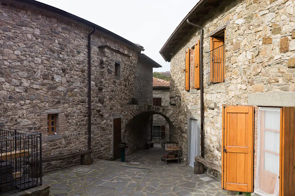 Centro per il turismo rurale di Cecciola Turismo rurale nel regno delle castagne di Agriappennino