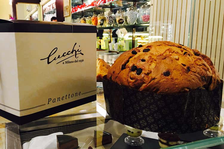 (Tutto il fascino del Panettone A Milano regna la tradizione)