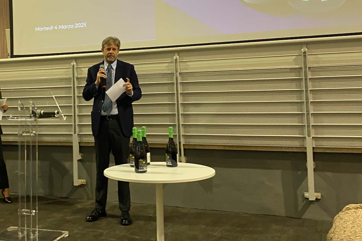 Vini Emilia Igt: c'è la fascetta anticontraffazione con “Passaporto digitale” Vini Emilia Igt: c'è la fascetta anticontraffazione con “Passaporto digitale”