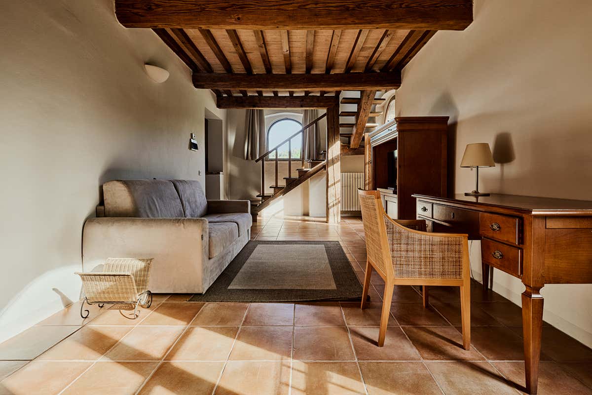 Dormire in un wine relais con piscina circondati dai vigneti in Toscana