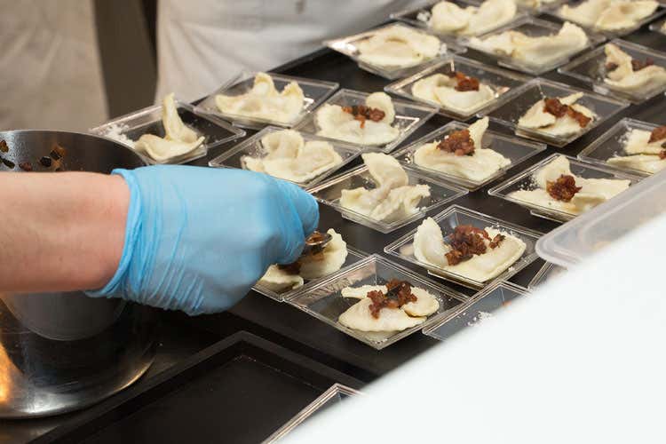 (Light lunch con vista da Ezio Gritti Formaggi, salame e Casoncelli superstar)