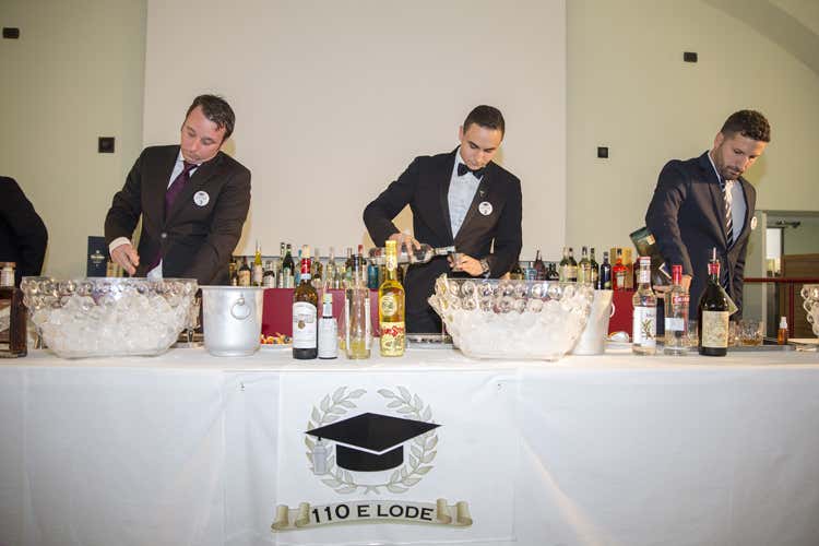 (Umberto Passarelli da 110 e lode Essenza d&rsquo;Estate il miglior cocktail)