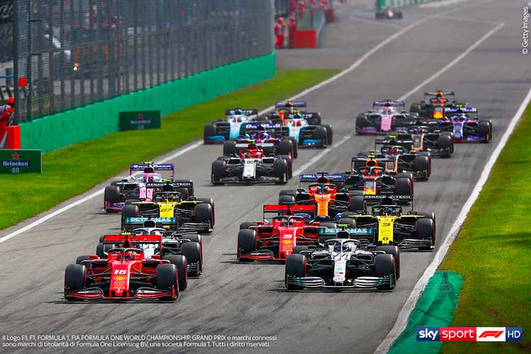 Un bar Sky è un luogo dove si vivono emozioni Un bar Sky è un luogo dove si vivono emozioni