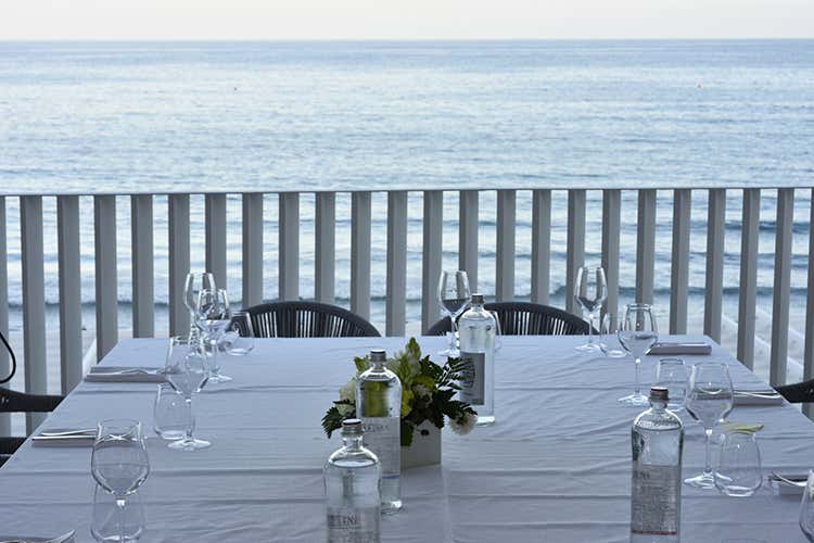 La location sar&agrave; il Grand Hotel Diana di Alassio (Sv) - Un mare di Champagne ad Alassio Per il brindisi, attendere settembre