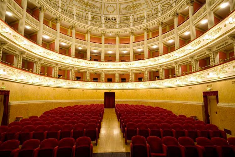 (Una città da gust@re a Fano Cultura enogastronomica e ospitalità) (Una città da gust@re a Fano Cultura enogastronomica e ospitalità)