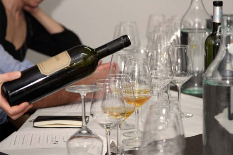 Una non-degustazione a Sorgentedelvino con le etichette introvabili di Pino Ratto Una non-degustazione a Sorgentedelvino con le etichette introvabili di Pino Ratto