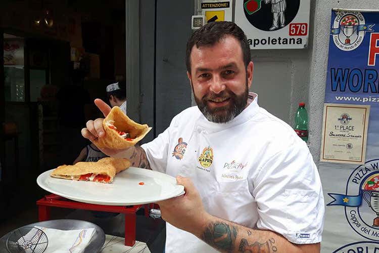 Salvatore Staiano - Una pizza da... 110 e Lode Qualit&agrave; secondo tradizione a Napoli