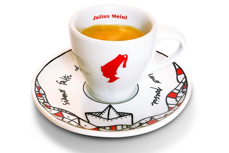 La frase “Siamo fatti di-versi perché siamo poesia” è stata donata da Guido Marangoni al progetto di Julius Meinl (Una tazzina di caffè solidale per rendere il mondo migliore) La frase “Siamo fatti di-versi perché siamo poesia” è stata donata da Guido Marangoni al progetto di Julius Meinl (Una tazzina di caffè solidale per rendere il mondo migliore)