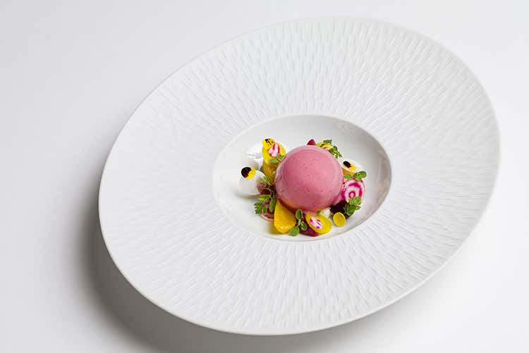 Uovo di montagna barzotto marinato al Ferrari Perlé Rosé