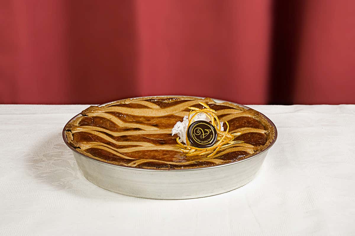 La colomba di Salvatore Varriale alla pesca e fava Tonka che sorprende a Pasqua