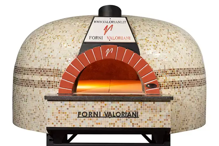 Cottura in forno a legna per una pizza a regola d&rsquo;arte