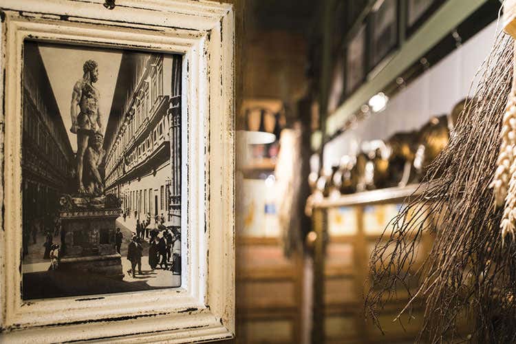 Dal 2008 la trattoria fiorentina celebra il rito del quinto quarto - Vecchia Osteria del Nacchero il regno del quinto quarto Dal 2008 la trattoria fiorentina celebra il rito del quinto quarto - Vecchia Osteria del Nacchero il regno del quinto quarto