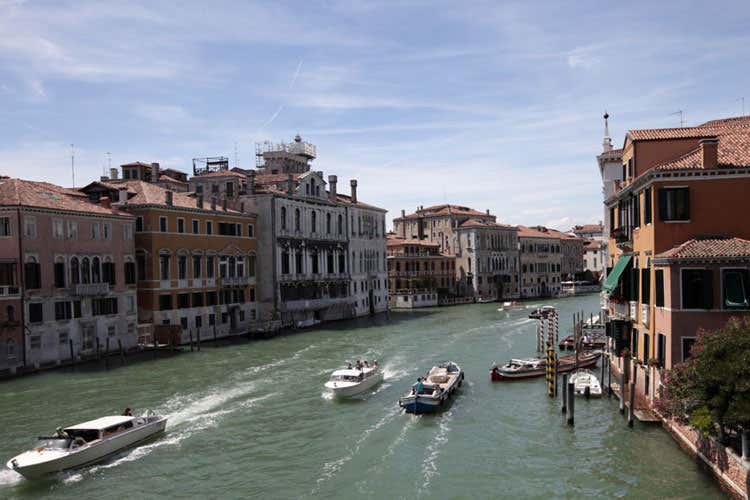 (Venezia, canoe e kayak un pericolo In arrivo il divieto di navigazione)