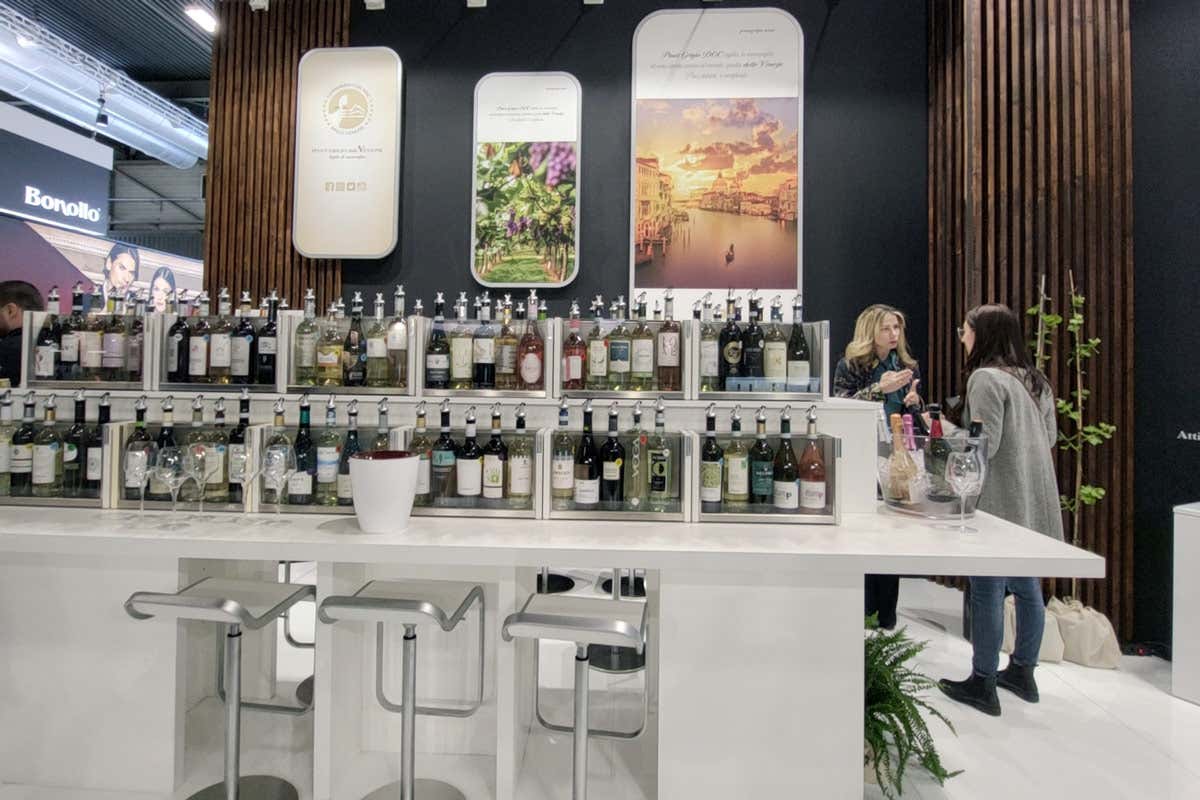 Per il Consorzio di Tutela l’impegno più grande del 2023 sarà quello di portare la Doc delle Venezie sulle tavole Consorzio di Tutela Vini Doc delle Venezie lo stile unico del Pinot grigio a Verona
