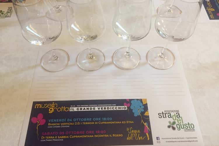 Tre bianchi a confronto: Verdicchio, Roero ed Etna (Verdicchio, Etna e Roero Vini bianchi a confronto)