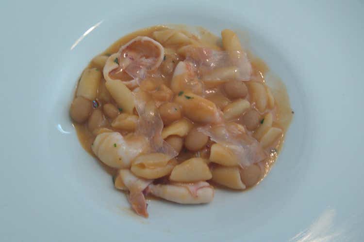 Cavatelli con totani, fagioli di Controne e guanciale - Veritas, 10 anni in un menu che esalta la cucina campana