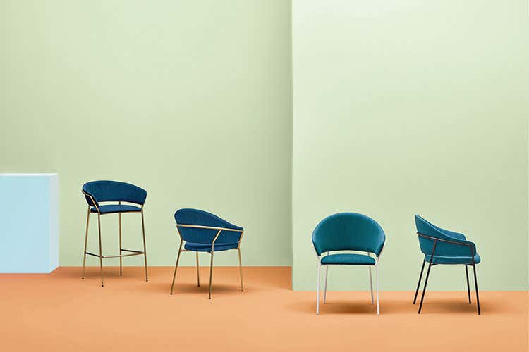 (Versatilit&agrave; e personalizzazione Gli arredi di Pedrali in mostra a Sigep)