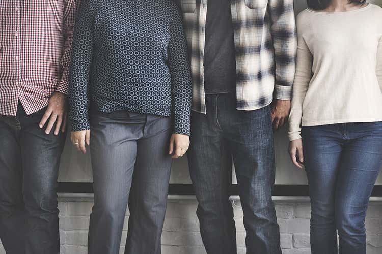 Abbigliamento firmato Vespa - Vestire Vespa significa aver classe È sinonimo di eleganza e comodità Abbigliamento firmato Vespa - Vestire Vespa significa aver classe È sinonimo di eleganza e comodità