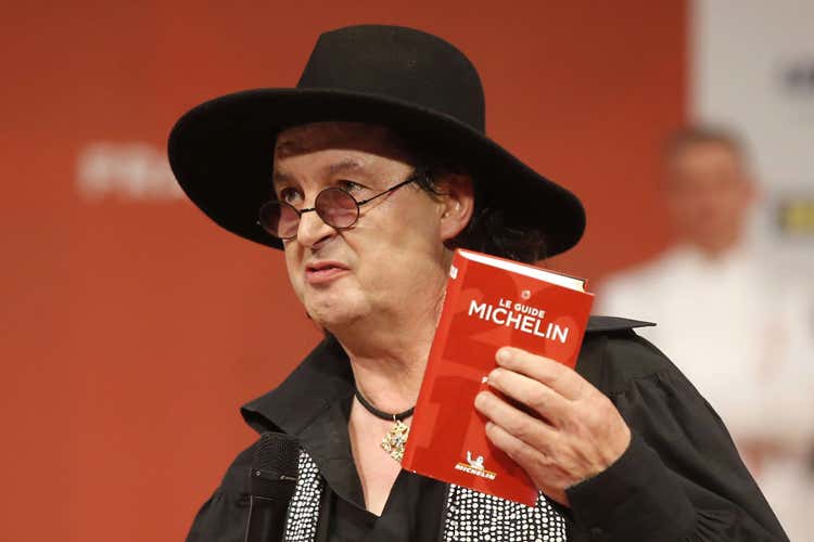 Marc Veyrat (Veyrat restituisce le stelle La Michelin: Non gli appartengono)