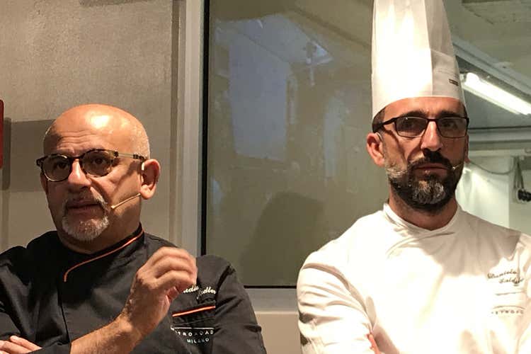 Claudio Sadler e Daniele Caldarulo (Via alla nuova stagione di Metro Academy L'importanza dell'aggiornamento continuo) Claudio Sadler e Daniele Caldarulo (Via alla nuova stagione di Metro Academy L'importanza dell'aggiornamento continuo)