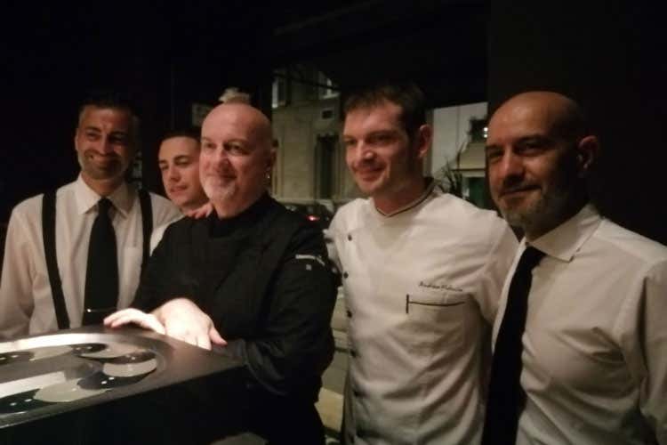 Massimo Viglietti e i suoi collaboratori - Viglietti porta un po' di Liguria al giapponese Taki Lab&ograve; di Roma