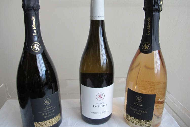 I monovarietali di Vigneti Le Monde Per il 70% bianchi, raccontano il Friuli