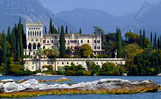 Villa Borghese Cavazza a Isola del Garda Villa Borghese Cavazza a Isola del Garda
