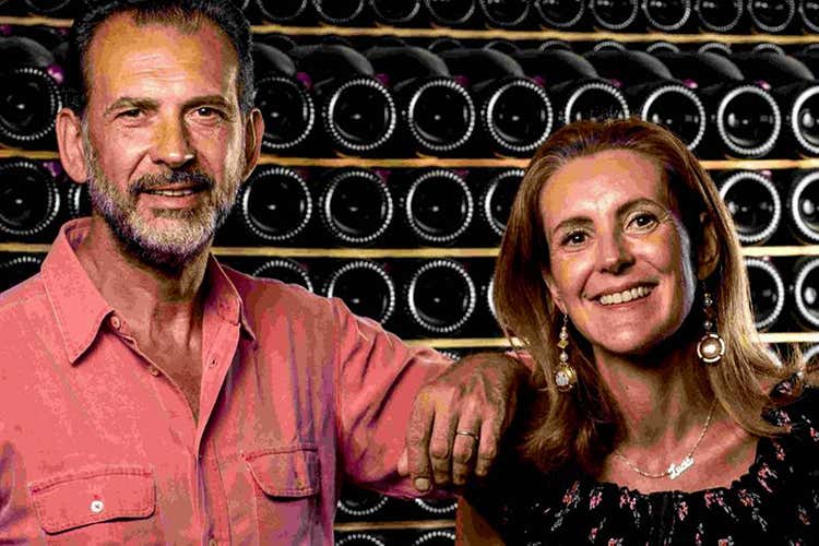 Giulio e Lucia Barzano` - Giri di vite Quando il vino è donna Giulio e Lucia Barzano` - Giri di vite Quando il vino è donna