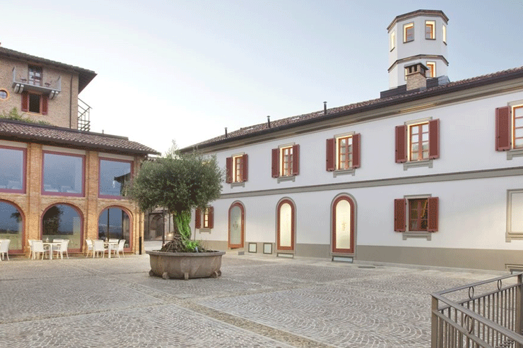 Villa Prato, oasi di charme nel Monferrato Fra benessere, storia e prodotti tipici Villa Prato, oasi di charme nel Monferrato Fra benessere, storia e prodotti tipici
