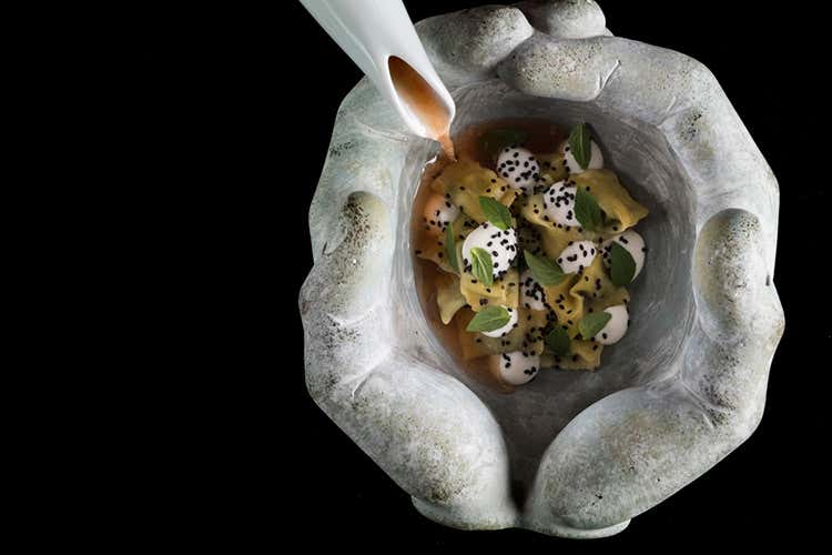 (Villa Selvatico riparte con il cuoco stellato Alessandro Rossi)