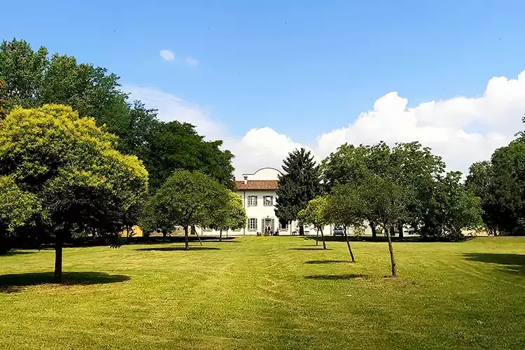 Villa Terzaghi, scuola di cucina e ristorante didattico a Robecco sul Naviglio (Mi) Panettone e Polenta lombarda Un protocollo per promuoverli