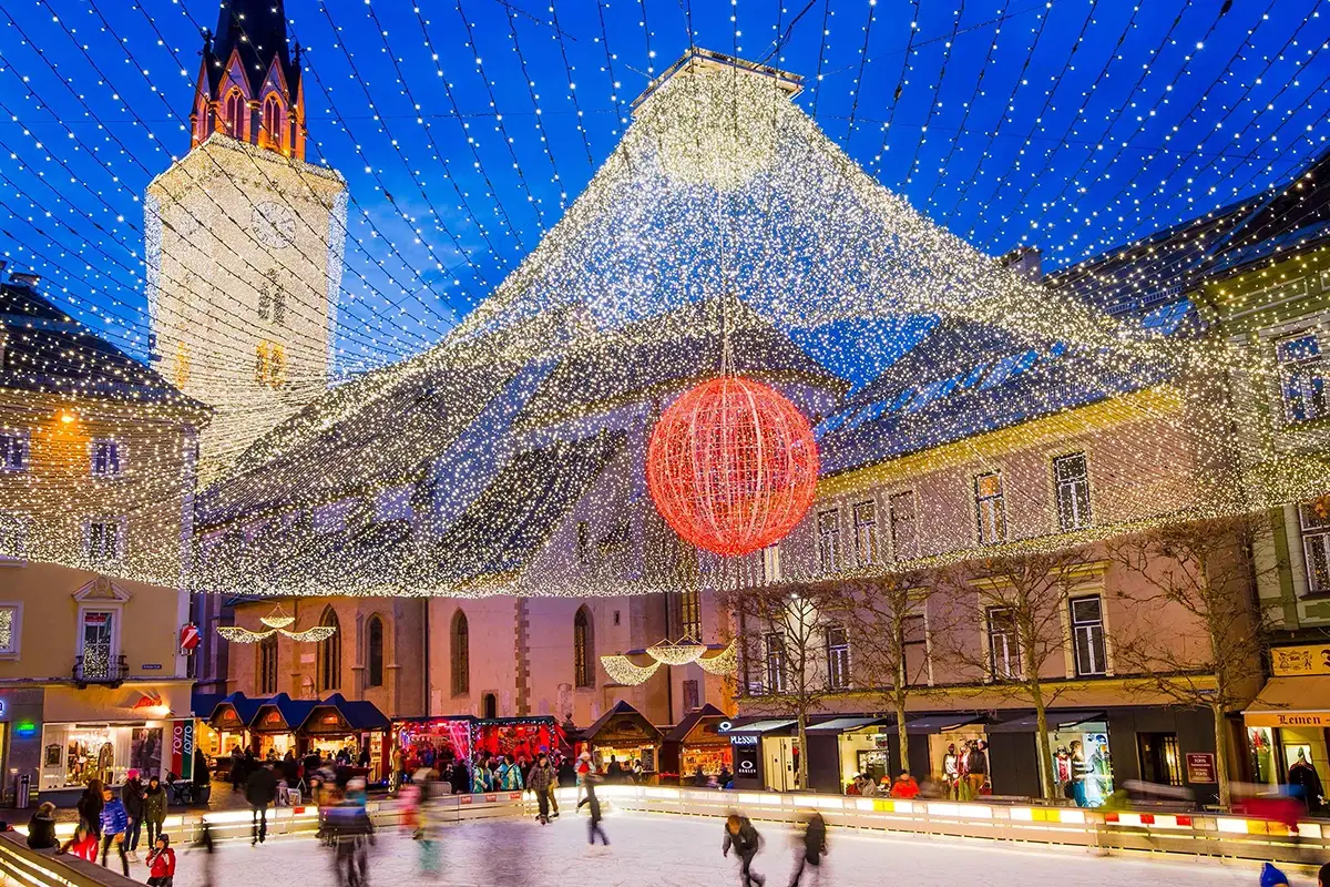 Pista di pattinaggio. Foto: Region Villach Tourismus Michael Stabentheiner Avvento in Austria? La magia del Natale di Villach