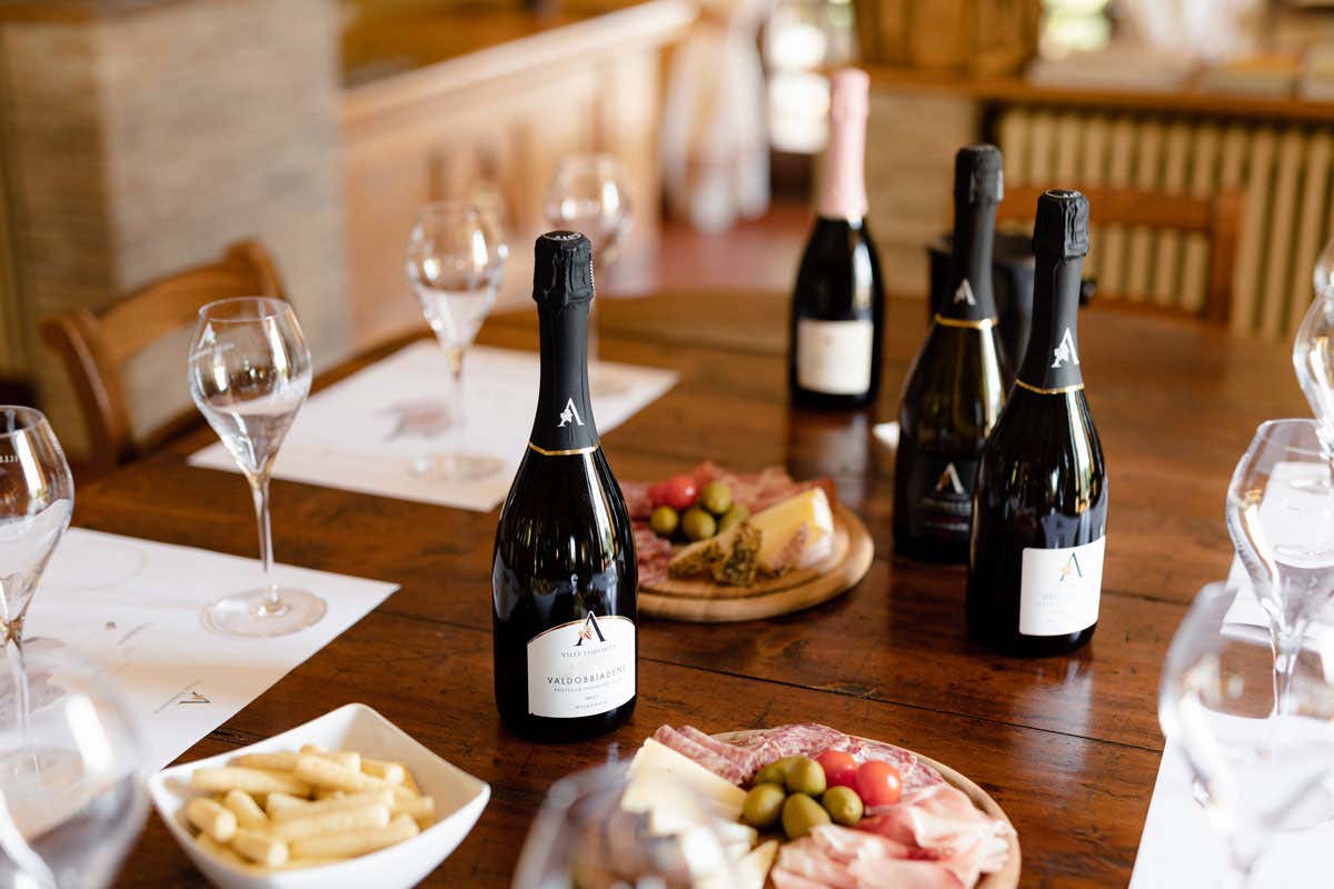 Tenuta Ville d'Arfanta: ospitalità e vini spumanti di eccellenza di Serena Wines 1881 Tenuta Ville d'Arfanta: ospitalità e vini spumanti di eccellenza di Serena Wines 1881