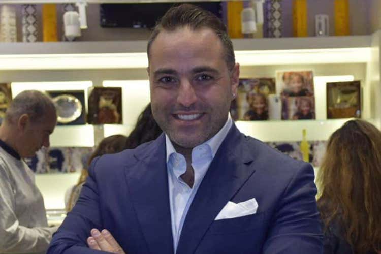 Vincenzo Ferrieri - Napoli, Ferrieri apre il secondo bar Battesimo con il Mokamis&ugrave;