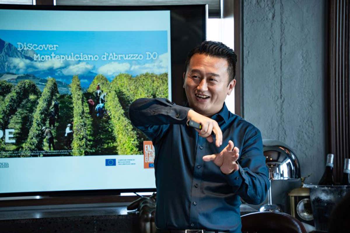 Vini d&rsquo;Abruzzo, cresce l&rsquo;attivit&agrave; di promozione in Estremo Oriente