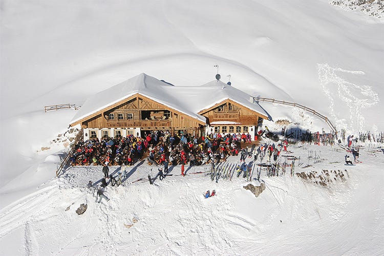 Vini e gastronomia ad alta quota  Gourmet Skisafari in scena sulle Dolomiti