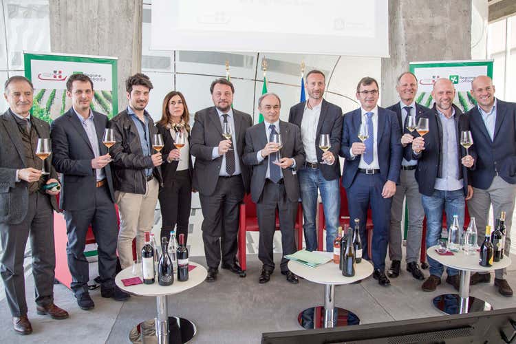 Vinitaly, nel padiglione Lombardia mille etichette da duecento aziende