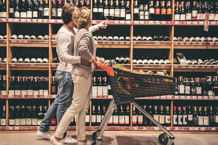 (Vino e Gdo, 648 i milioni di litri acquistati dagli italiani nel 2017) (Vino e Gdo, 648 i milioni di litri acquistati dagli italiani nel 2017)