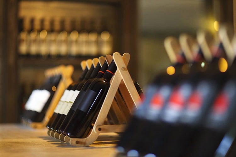 I produttori hanno bisogno di tornare a vendere i loro vini ai ristoranti - Vino acquistato in conto vendita Una soluzione per il ristoratore