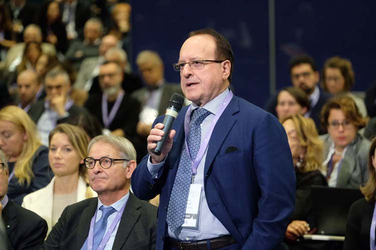 Giovanni Mantovani (Vino italiano tra luci ed ombre  3,8% per vendite, -9% per volumi)