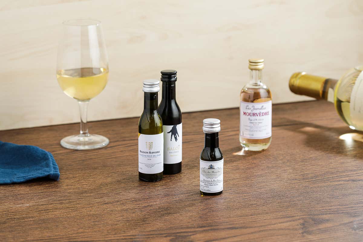 Le Vinotte. Foto: Facebook Campioncini di vino come per i profumi? La sfida vinta delle Vinotte Le Vinotte. Foto: Facebook Campioncini di vino come per i profumi? La sfida vinta delle Vinotte